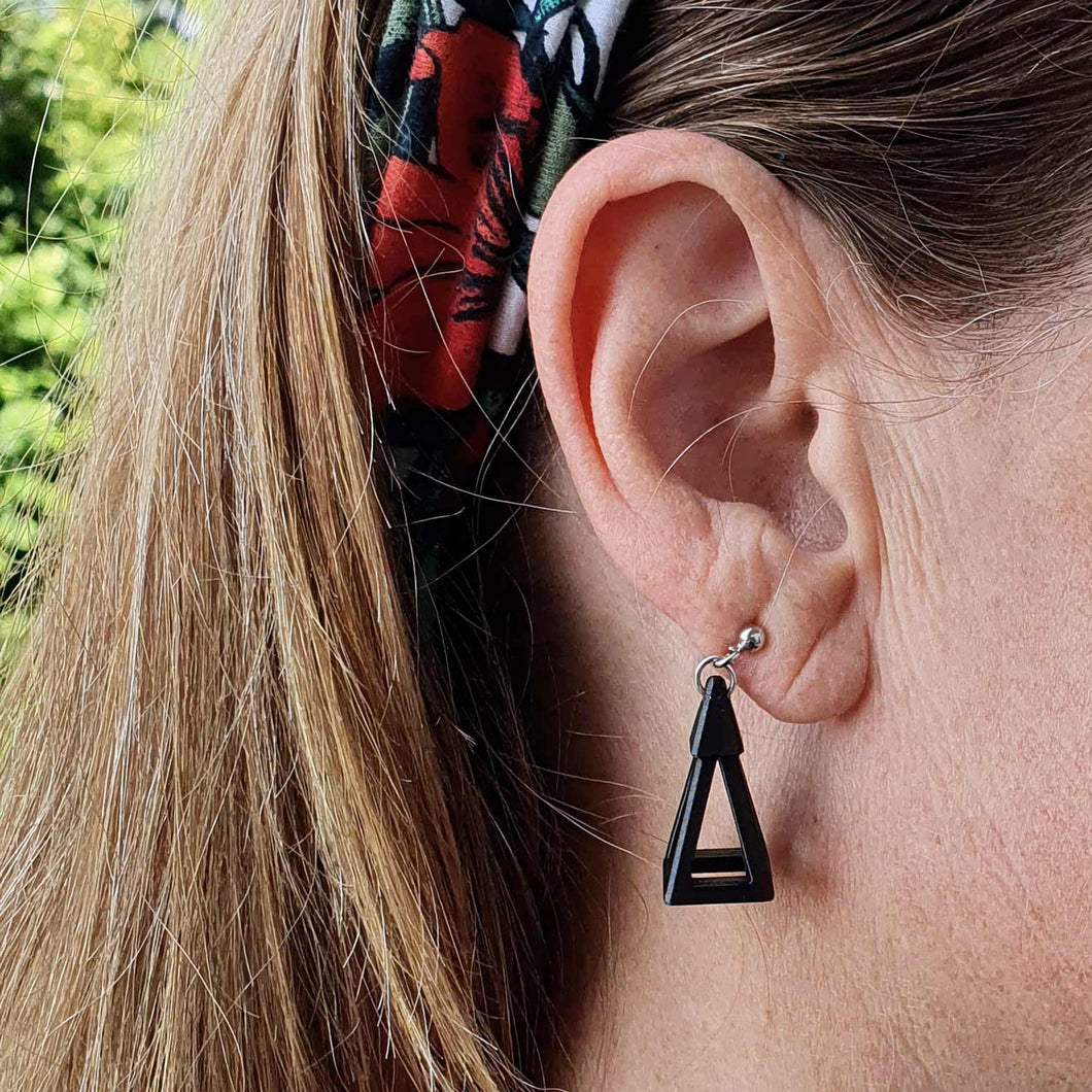 Pyramid earrings with silver closing hook 925
